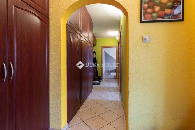 Eladó panellakás, Budapesten, XIX. kerületben 67 M Ft, 3 szobás