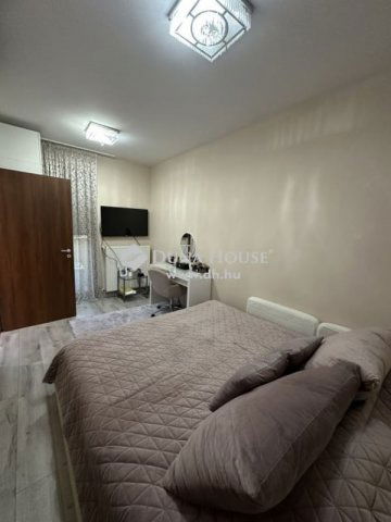 Eladó téglalakás, Budapesten, XIII. kerületben 350 M Ft