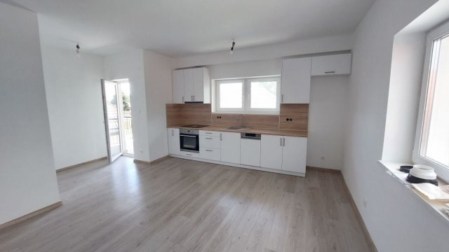 Eladó téglalakás, Besnyőn 32.9 M Ft, 2 szobás