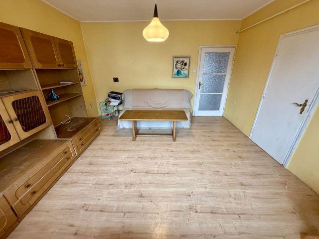 Eladó téglalakás, Móron 49.9 M Ft, 3 szobás