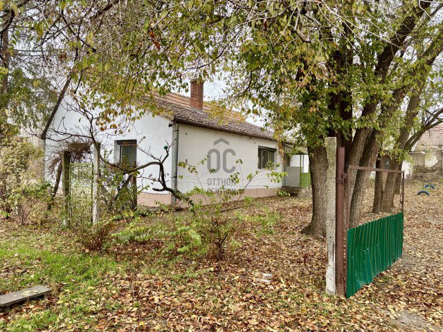 Eladó családi ház, Szentkirályon 24.9 M Ft, 3 szobás