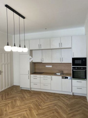 Eladó téglalakás, Budapesten, I. kerületben 109.9 M Ft, 3 szobás