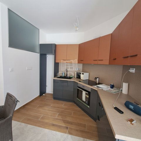 Eladó téglalakás, Balatonakarattyán 130 M Ft, 3 szobás