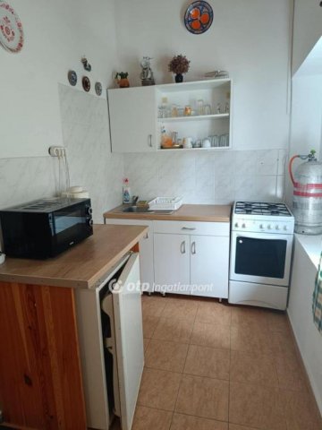 Eladó családi ház, Sarudon 24.9 M Ft, 3+1 szobás