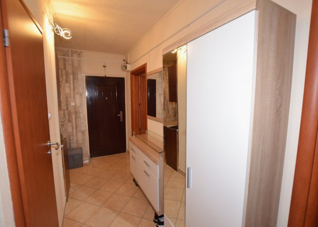 Eladó panellakás, Debrecenben 45.9 M Ft, 1+1 szobás