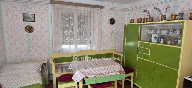 Eladó családi ház, Létavértesen 24 M Ft, 2 szobás