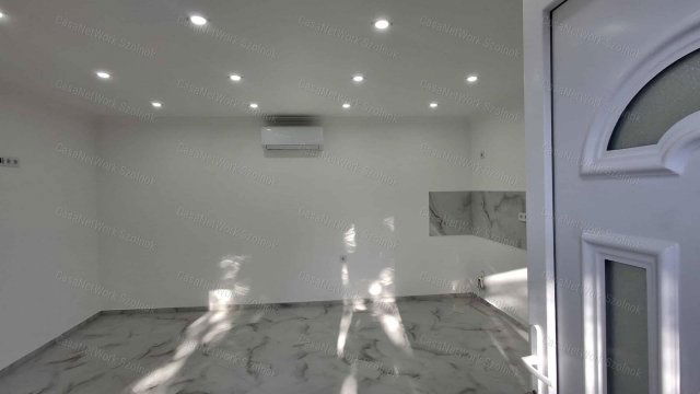 Eladó családi ház, Abonyban 38.5 M Ft, 2 szobás