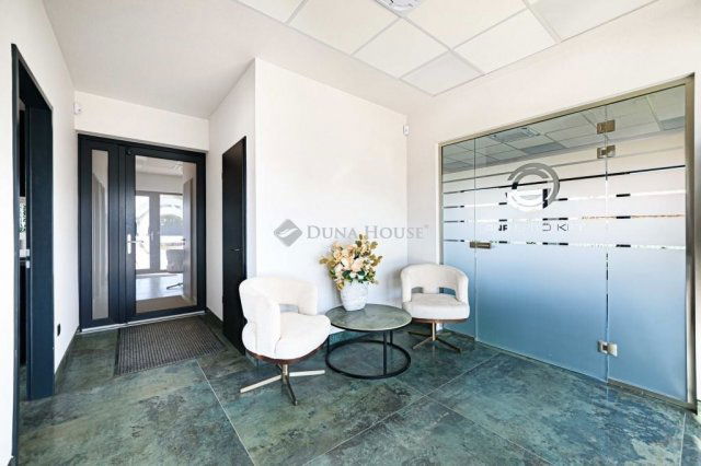 Kiadó ipari ingatlan, Bicskén 2500 E Ft / hó