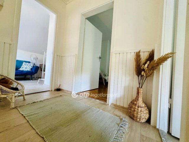 Eladó családi ház, Balatonalmádiban 99.9 M Ft, 4+1 szobás