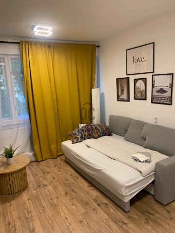 Eladó téglalakás, Budapesten, V. kerületben 41.9 M Ft, 1 szobás