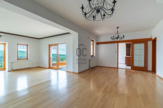 Kiadó családi ház, albérlet, II. kerületben, Turul közben