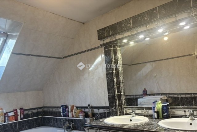 Eladó családi ház, Budapesten, XIX. kerületben 129.9 M Ft