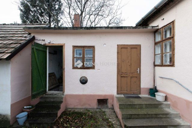 Eladó családi ház, Hegyeshalomban 45.99 M Ft, 3 szobás
