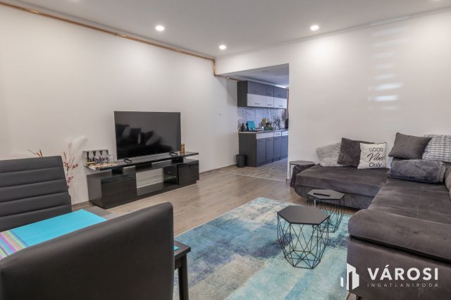 Kiadó családi ház, albérlet, Szegeden 220 E Ft / hó, 2 szobás