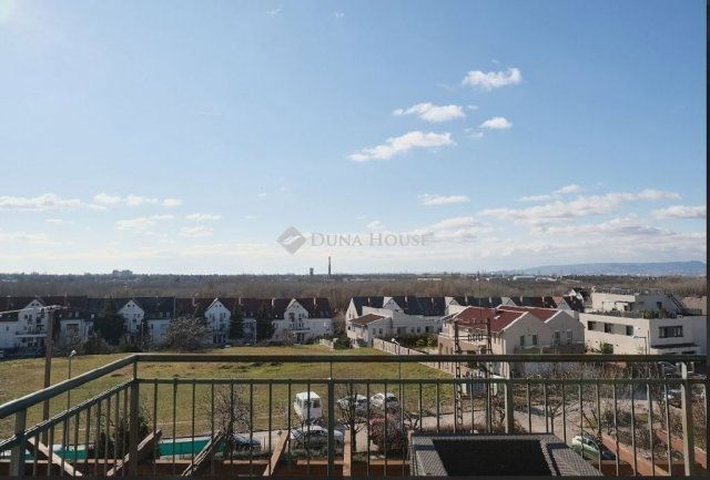 Eladó téglalakás, Budapesten, XVI. kerületben 180 M Ft, 3 szobás