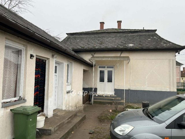 Eladó családi ház, Egyházasgergén 18 M Ft, 3+1 szobás