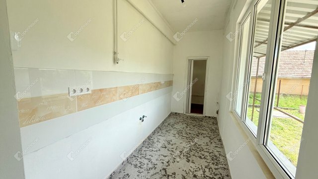 Eladó családi ház, Pándon 31.5 M Ft, 3 szobás