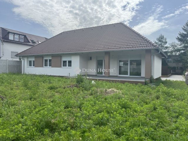 Eladó családi ház, Fóton 155 M Ft, 5 szobás