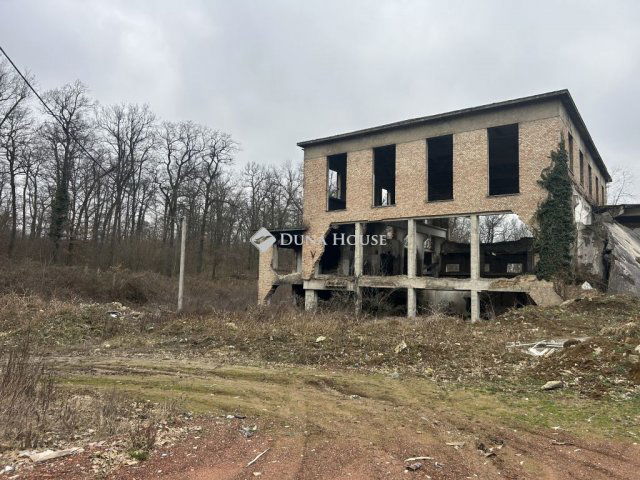 Eladó ipari ingatlan, Tatabányán 29.9 M Ft / költözzbe.hu