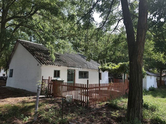 Eladó mezogazdasagi ingatlan, Lajosmizsén 52.5 M Ft, 2 szobás