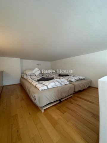 Eladó téglalakás, Budapesten, VI. kerületben 164.9 M Ft