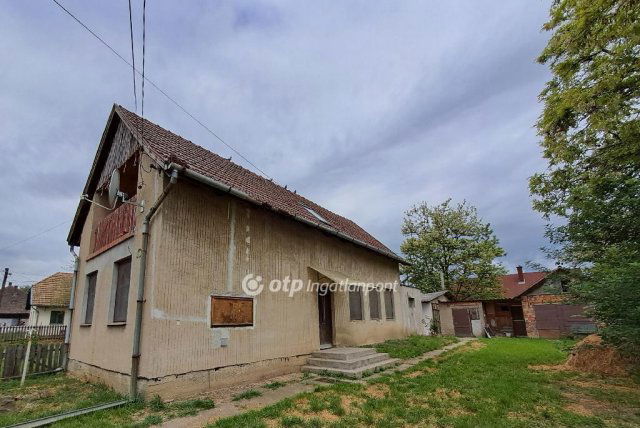 Eladó családi ház, Kisújszálláson 21.5 M Ft, 2+2 szobás