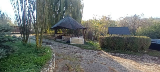 Eladó családi ház, Enyingen 89.9 M Ft, 10 szobás