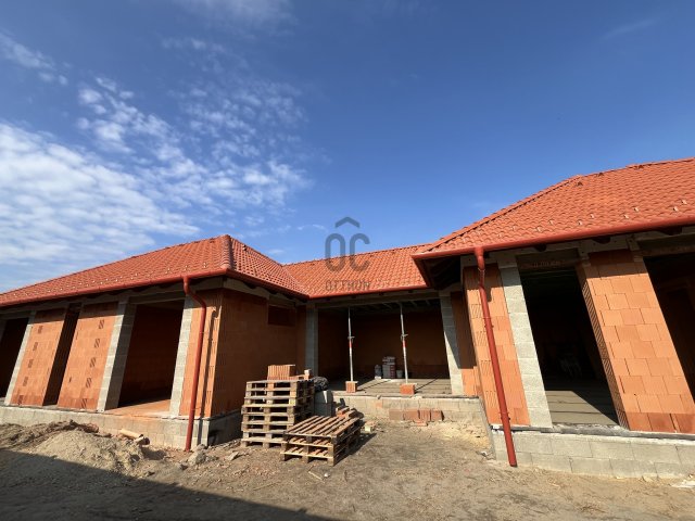 Eladó családi ház, Fóton 200 M Ft, 4 szobás