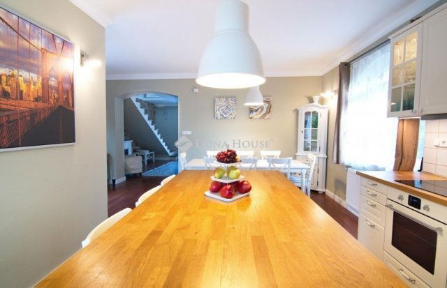 Eladó családi ház, Budapesten, XVIII. kerületben 197.9 M Ft