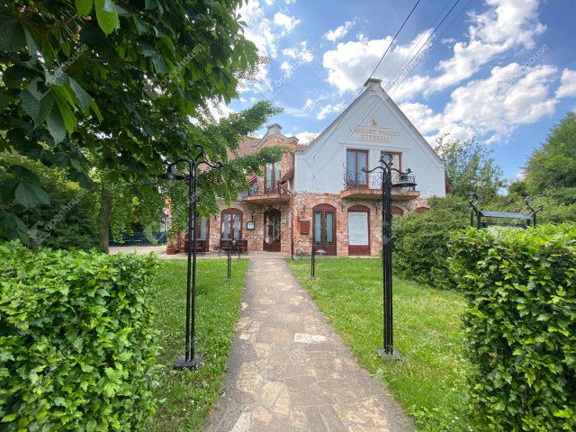 Eladó hotel, Miskolcon 950 M Ft, 14 szobás / költözzbe.hu