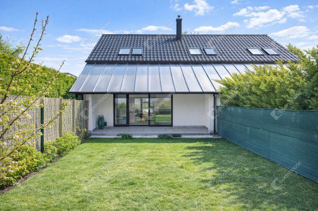 Eladó téglalakás, Szegeden 169.5 M Ft, 1 szobás