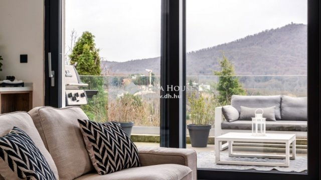 Eladó családi ház, Budapesten, II. kerületben 349 M Ft, 6 szobás