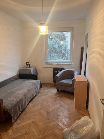 Eladó téglalakás, Siófokon 69.9 M Ft, 3 szobás