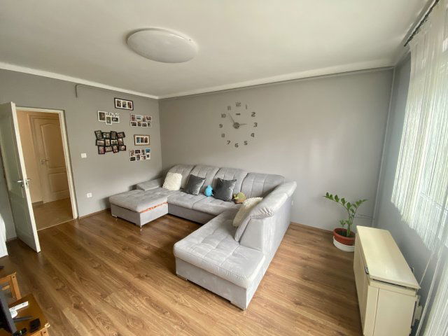 Eladó téglalakás, Dombóváron 26.9 M Ft, 2 szobás