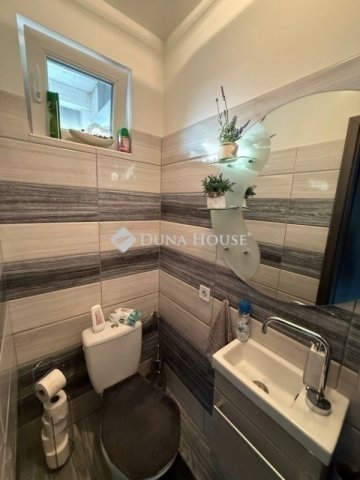 Eladó családi ház, Kecskeméten 98 M Ft, 4 szobás