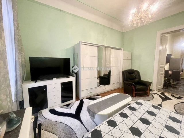 Eladó téglalakás, Budapesten, VII. kerületben 89.9 M Ft