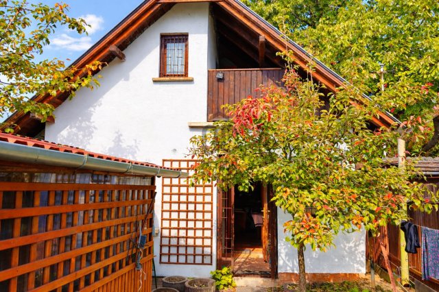 Eladó nyaraló, Siófokon 49.8 M Ft, 3 szobás