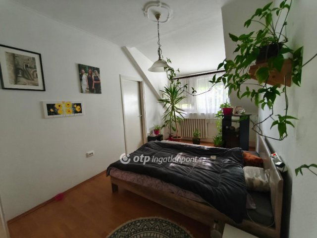 Eladó családi ház, Szentesen 43 M Ft, 5 szobás