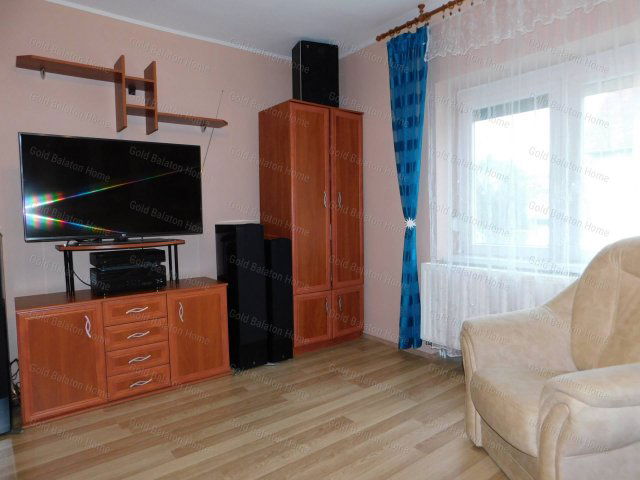 Eladó családi ház, Keszthelyen 84.9 M Ft, 5 szobás