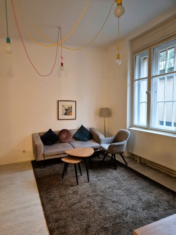 Kiadó téglalakás, albérlet, Budapesten, I. kerületben, 2 szobás