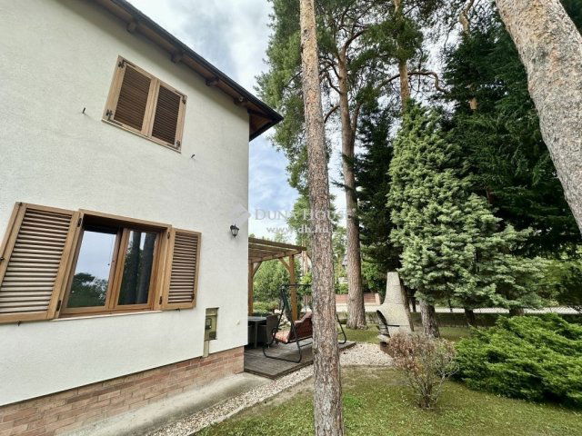 Eladó családi ház, Siófokon 320 M Ft, 6 szobás