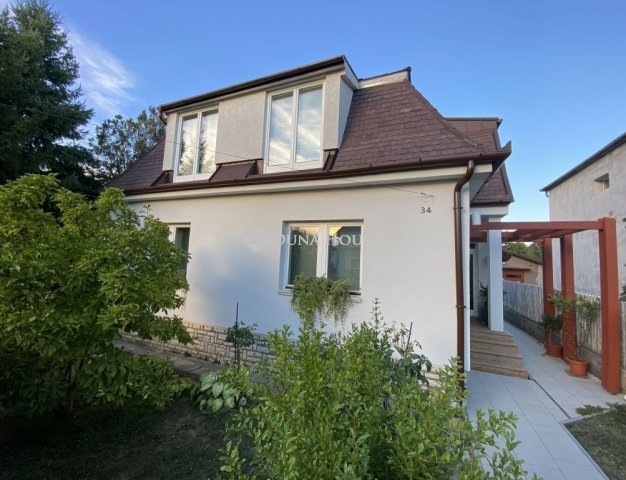 Eladó családi ház, Veszprémben 189.99 M Ft, 7 szobás