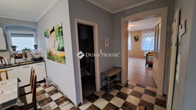 Eladó családi ház, Villányban 46 M Ft, 3 szobás