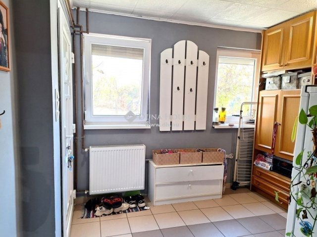 Eladó családi ház, Kecskeméten 35 M Ft, 2 szobás