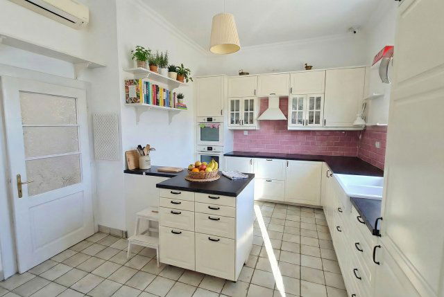 Eladó ikerház, Zalaegerszegen 135 M Ft, 5+2 szobás