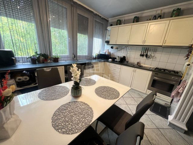 Eladó téglalakás, Lajosmizsén 49.5 M Ft, 2+1 szobás