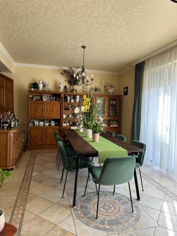 Eladó ikerház, Debrecenben 170 M Ft, 5 szobás