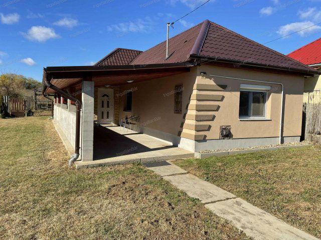 Eladó családi ház, Mátészalkán 36 M Ft, 2 szobás