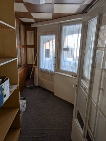 Eladó üzlethelyiség, Dorogon 56.5 M Ft, 1+1 szobás