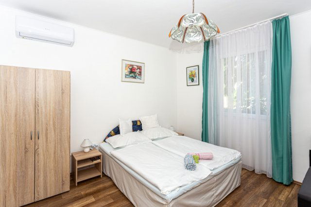 Eladó hotel, Abaligeten 149 M Ft, 8 szobás / költözzbe.hu